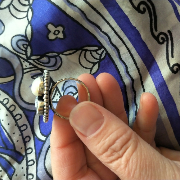 Sterling silver pearl and crystal ring sz. 7 - Picture 2 of 4